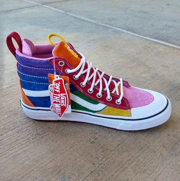 🔥HOST PICK🔥 VANS Stain Resistant SUEDE SK8-Hi - Picture 4 of 9